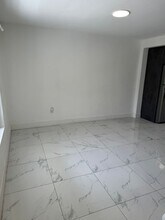 2807 NW 11th St in Miami, FL - Building Photo - Building Photo