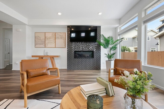 10280 Yampa St, Unit SI ID1459473P in Commerce City, CO - Foto de edificio - Building Photo