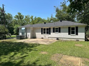 100 N Olive St in Searcy, AR - Building Photo - Building Photo