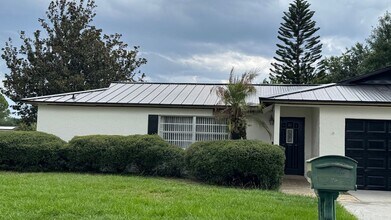 1422 Myrna Ln in Kissimmee, FL - Building Photo - Building Photo