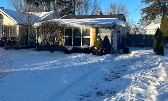 1877 Patrician in Pinckney, MI - Building Photo