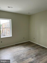 3723 Pulaski Ave photo'