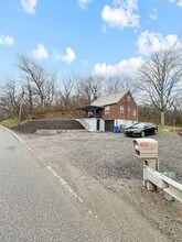 7230 Noblestown Rd in Oakdale, PA - Building Photo - Building Photo