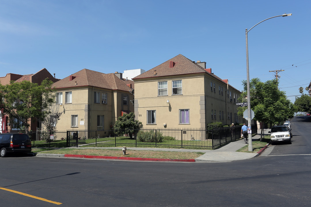 201-207 S Kenmore Ave in Los Angeles, CA - Building Photo