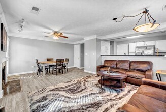 1723 Barrington Overlook in Marietta, GA - Building Photo - Building Photo