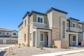 984 Gearus Pl in Henderson, NV - Building Photo - Building Photo
