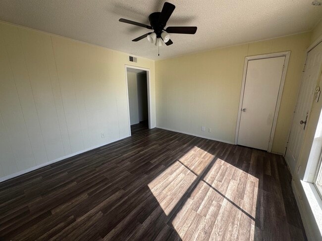 property at 2316 Buchanan St