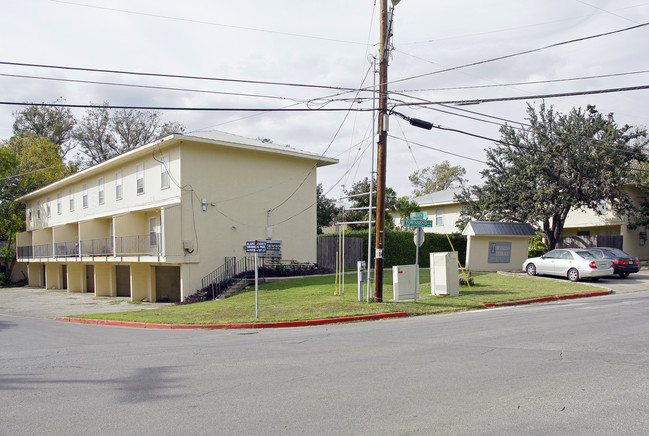 Townsend Terrace in San Antonio, TX - Building Photo - Building Photo