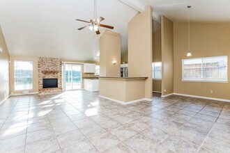 14806 Chasemont Dr in Missouri City, TX - Building Photo - Building Photo