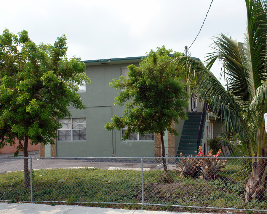 1152 SW 6th St in Miami, FL - Building Photo