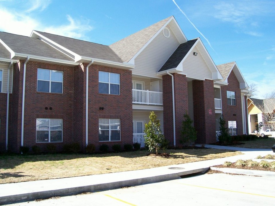 The Ridge at West Memphis in West Memphis, AR - Building Photo