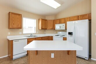 9151 E Autumn Sage St in Tucson, AZ - Building Photo - Building Photo