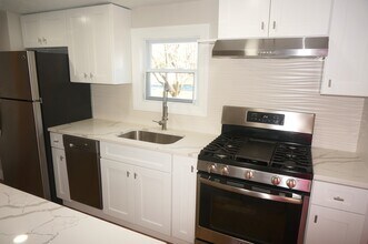 301 Concord Rd in Wayland, MA - Building Photo - Building Photo