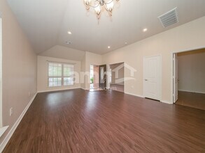 16304 Fair Winds Way in Edmond, OK - Building Photo - Building Photo