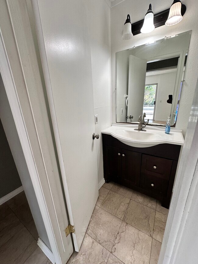 2415 Mercedes Ave in Highland, CA - Building Photo - Building Photo