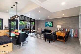 6845 E Earll Dr in Scottsdale, AZ - Building Photo - Building Photo