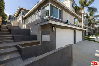 7131 1/2 Ramsgate Ave in Los Angeles, CA - Foto de edificio - Building Photo