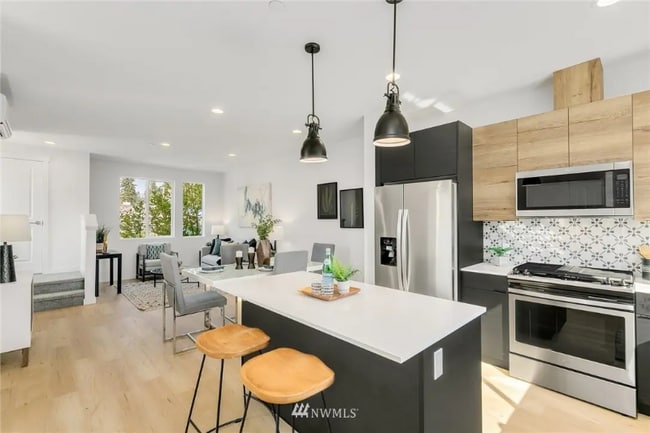 2156 N 185th St in Shoreline, WA - Building Photo - Building Photo