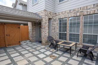 2706 Windy Thicket Ln in Houston, TX - Building Photo - Building Photo