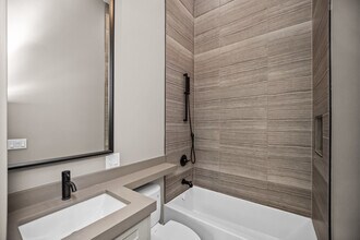 6556 S Minerva Ave in Chicago, IL - Building Photo - Building Photo