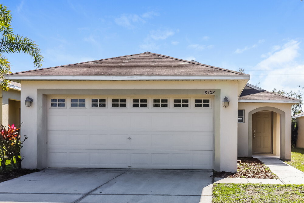 8507 Deer Chase Dr in Riverview, FL - Building Photo