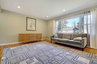 274 Spring St in Red Bank, NJ - Building Photo - Building Photo
