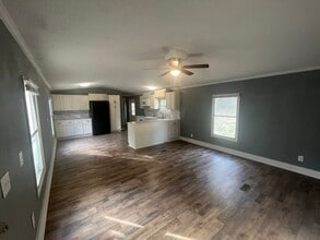 190 Round Mountain Rd in El Paso, AR - Building Photo - Building Photo