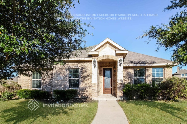 property at 105 Thorncreek Cir
