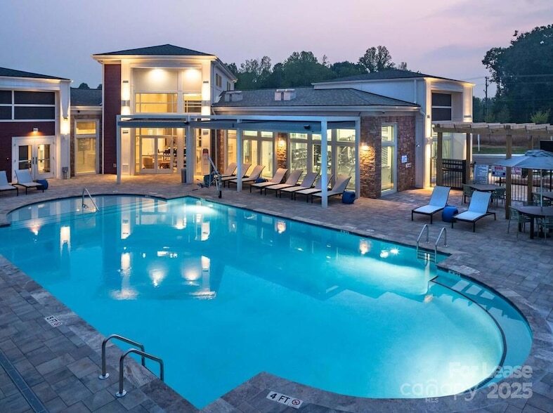 141 Black Rock Rd, Unit B1 in Mooresville, NC - Foto de edificio