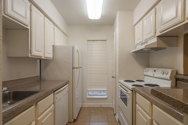 Rockridge Station Apartments