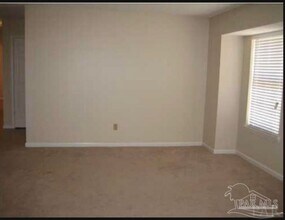 2775 Venetian Way in Gulf Breeze, FL - Building Photo - Building Photo