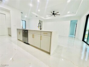 2200 NW 4th Terrace in Cape Coral, FL - Building Photo - Building Photo