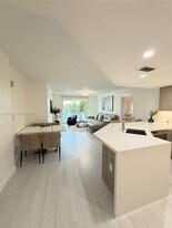 201 Golden Isles Dr in Hallandale Beach, FL - Building Photo