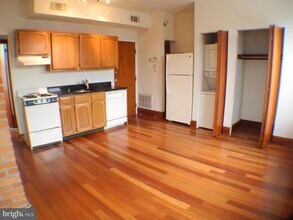 2739 W Girard Ave-Unit -UNIT 3F in Philadelphia, PA - Building Photo - Building Photo