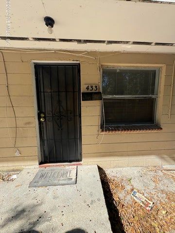 property at 433 W 18th St