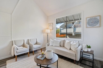 565 English Ave in Monterey, CA - Building Photo - Building Photo