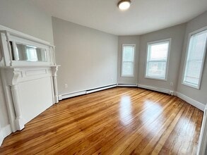 24 Maryland St, Unit 3 in Boston, MA - Building Photo - Building Photo