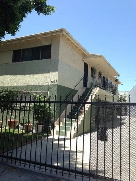 2227 S Marvin Ave in Los Angeles, CA - Building Photo - Building Photo