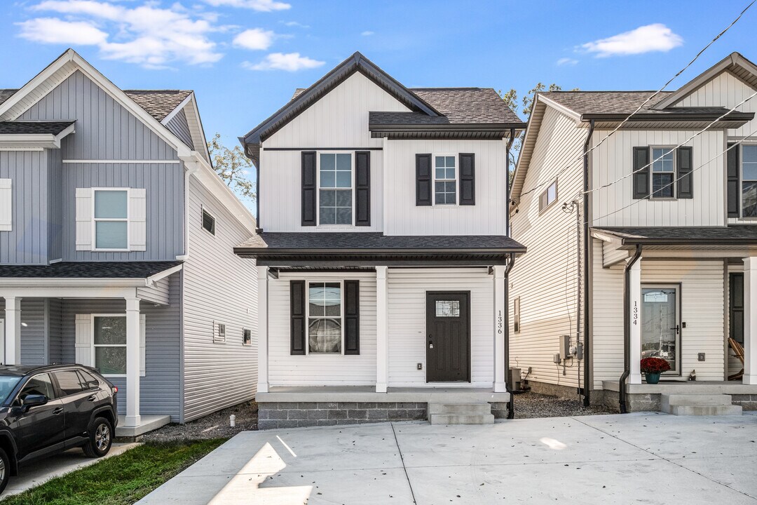 1336 Plum St in Madison, TN - Building Photo