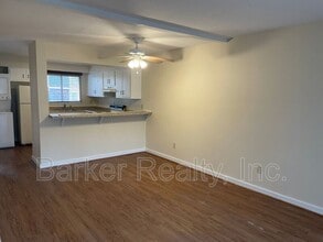 7042 Longstreet Dr in Raleigh, NC - Building Photo - Building Photo