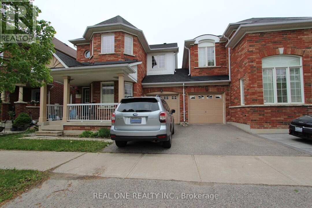 350 Mingay Ave in Markham, ON - Building Photo