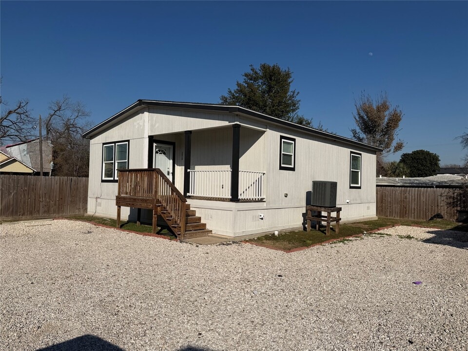 2014 Stevens St in Houston, TX - Building Photo