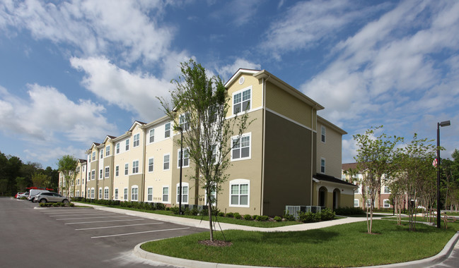 Marcis Pointe in Jacksonville, FL - Foto de edificio - Building Photo