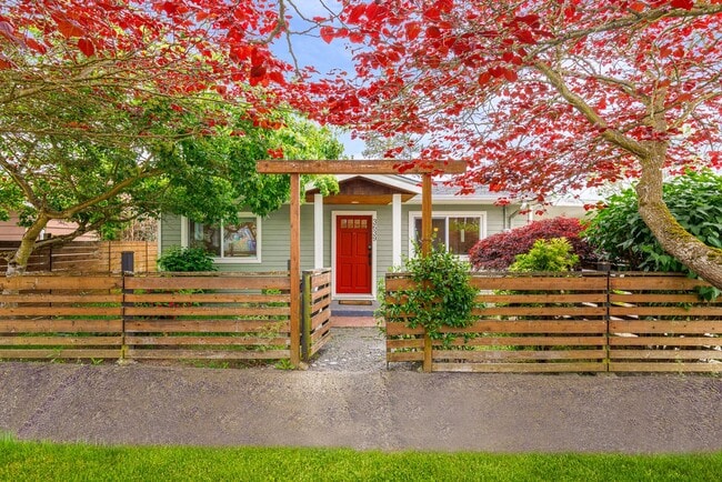 property at 3639 S Lucile St