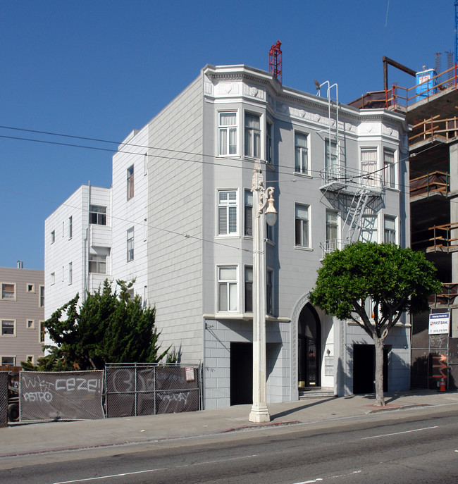 2645 Van Ness Ave in San Francisco, CA - Building Photo - Building Photo