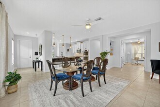 9624 SW Royal Poinciana Dr in Port St. Lucie, FL - Building Photo - Building Photo