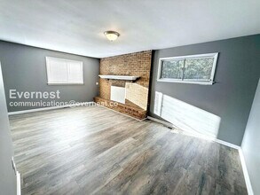 937 Hickory Dr in Birmingham, AL - Foto de edificio - Building Photo