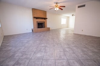 3000 E Wilcox Dr in Sierra Vista, AZ - Building Photo - Building Photo