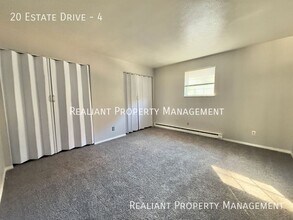 20 Estate Dr in Amelia, OH - Building Photo - Building Photo