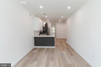 1003 W Dakota St in Philadelphia, PA - Building Photo - Building Photo